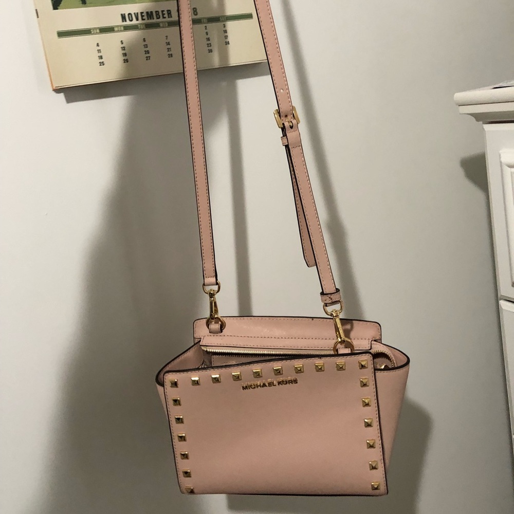 Michael Kors Selma Crossbody Bag - Picture 2 of 8